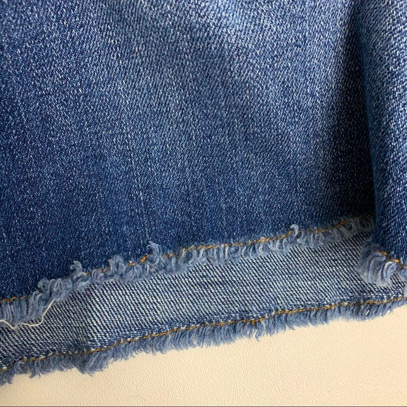 Rock & Republic Women’s Distressed Denim Shorts 8 - Picture 5 of 6